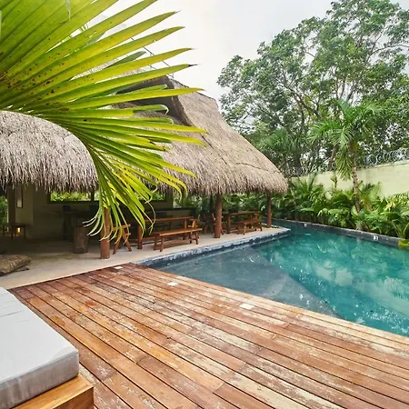 Don Quijote - Private Pool & Club Access Apartment *