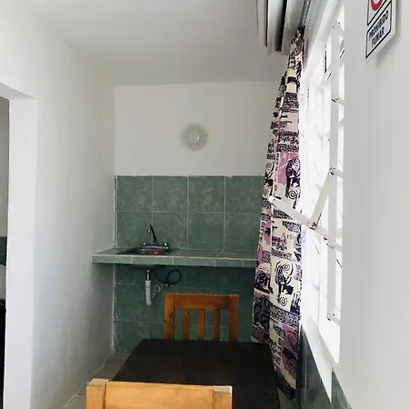 Inn 77