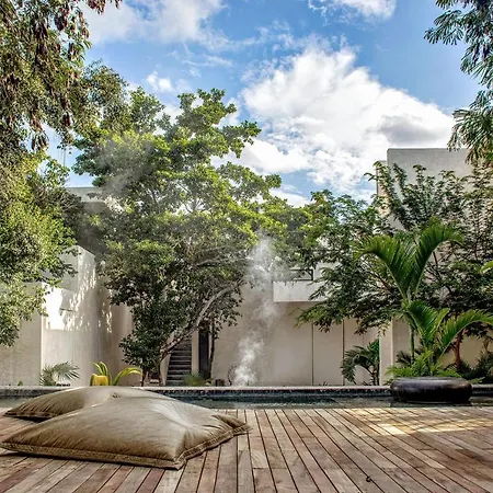 In La Veleta For 16 Guests Tulum