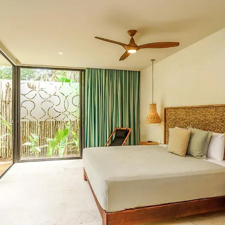 Gorgeous Flowy Space With Wrap-around Private Pool Apartment Tulum
