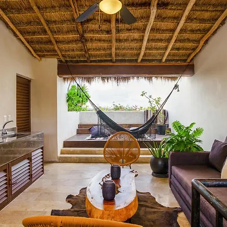 Jungle Luxury In Private Residential Area & Stunning Rooftop By Stella