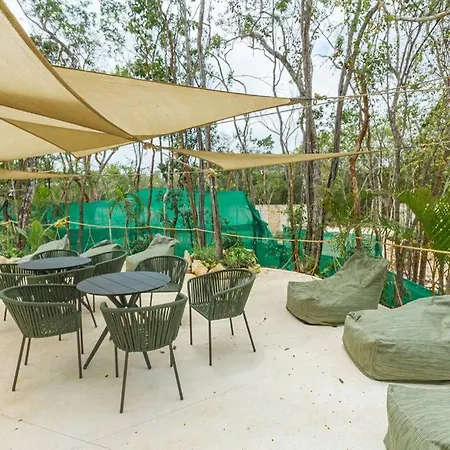 Perfect Getaway A Yaaxlum 106