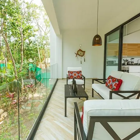 Perfect Getaway A Yaaxlum 106