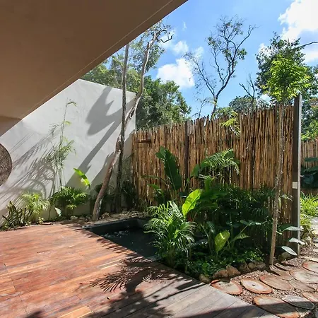 Apartamento Eco-chic Design Wrapped In Nature's Elements By Stella Tulum