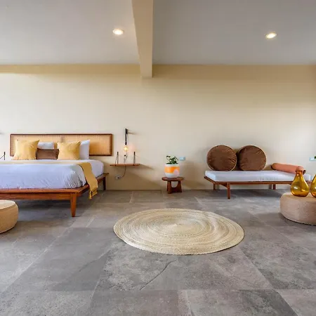 Xperience Hotel 5*