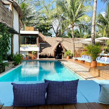Hotel Tulum- & 4*