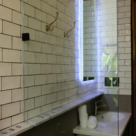 Loba Male Only Bed and breakfast 4*