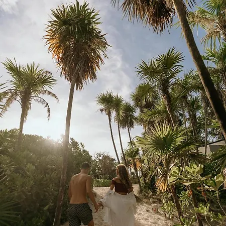 Hotel Playa Esperanza Tulum