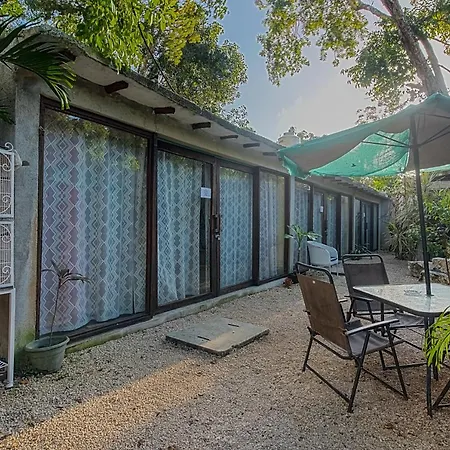 Primitive Selfcheck-in Adults Only 2* Tulum