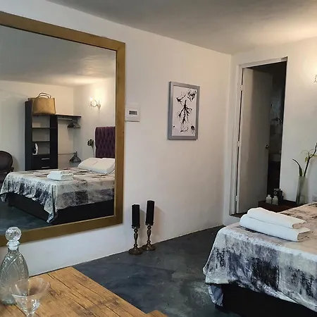 Apartment Elixir Homes *