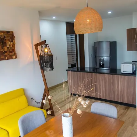 Amira Apartahotel