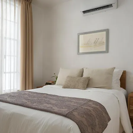 Aparthotel Ca'lalily *