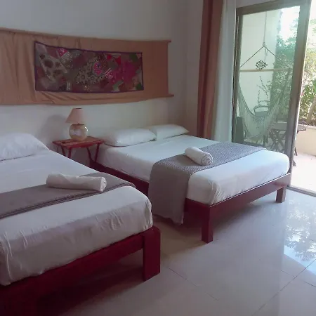 Akalan Apartahotel 4*