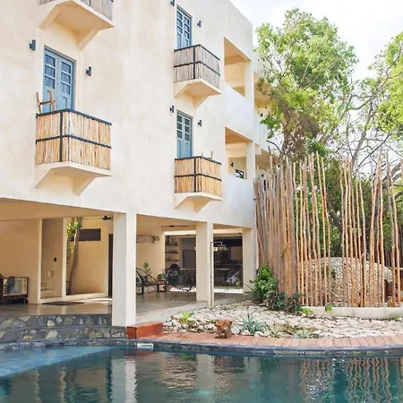 Botanica Hotel