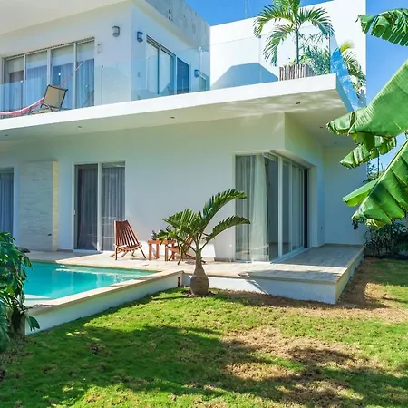 Calma, Chic & Mexican Villa, A True Oasis Pool, Security Holiday home