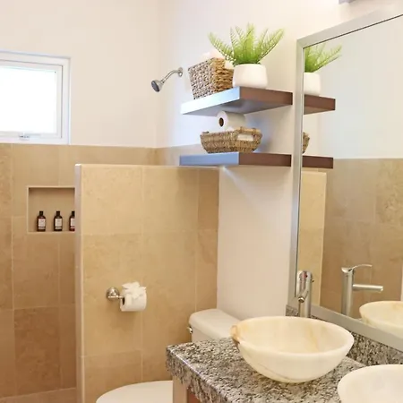 Mar Azul Luxury 6 Bedrooms * Tulum