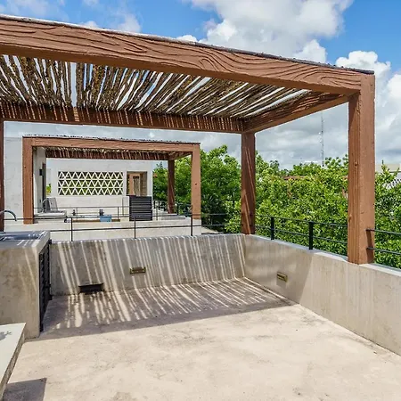 Eco-sustainable Luxury Between Hotspots & Town By Stella Apartamento *