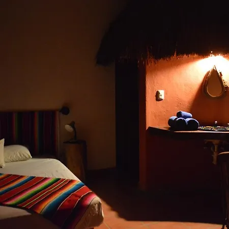 Lo Nuestro Petit Hotel