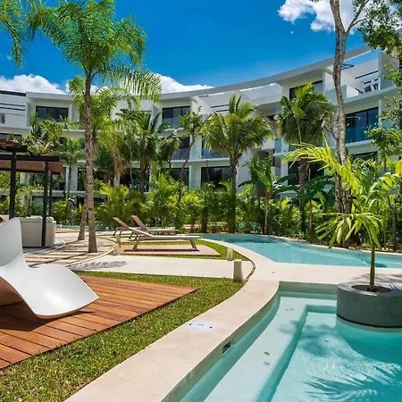 Central Park Lagunas Apartahotel