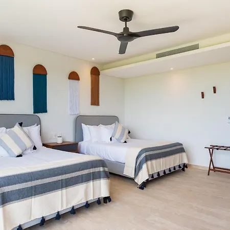 Apartahotel Central Park Lagunas *