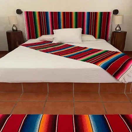 Hotel Lo Nuestro Petit 3*
