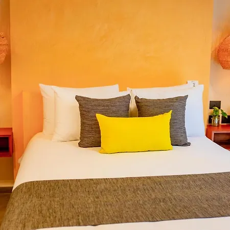 Hotel Esplendor By Wyndham Nook 4*