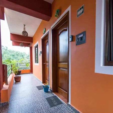 Hotel Itza La Veleta 3*