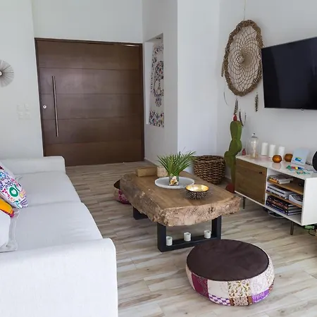 Luxury Private , Private Pool, Private Garden, Jacuzzi, 24hours Security *