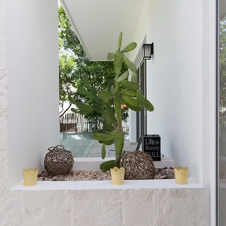 Villa Luxury Private , Private Pool, Private Garden, Jacuzzi, 24hours Security *