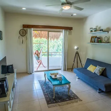 Spacious Penthouse With Private Rooftop In Gated Community