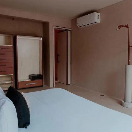 Roc Eleven Residence Hotel