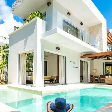 Ek'balam & Flamingo, Luxury Villas, Private Pool, Private Garden, Jacuzzi, 24h Security Villa *