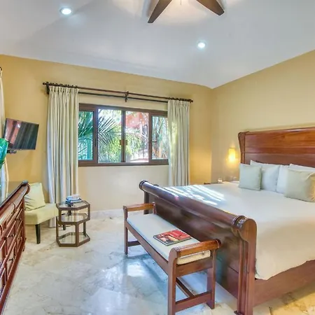 Mansion In Soliman Bay For 34 Guests!