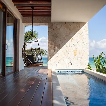 Tago By G Tulum