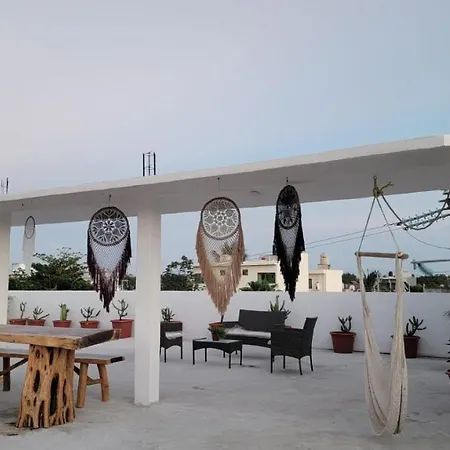 Casa Neptuno Homestay *