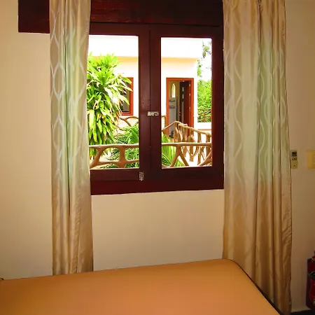 Xibalba Dive Center Hotel