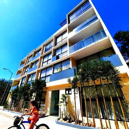 Apartahotel Mya, Elle&elena Residences *