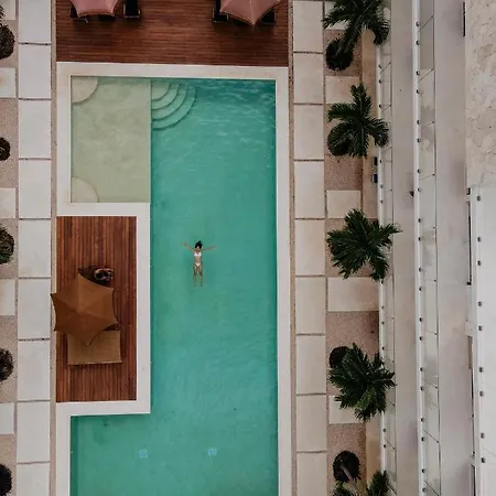 And Penthouse Blue Luxury Kukulkan