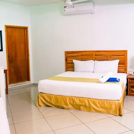Hotel Scarlette 3*