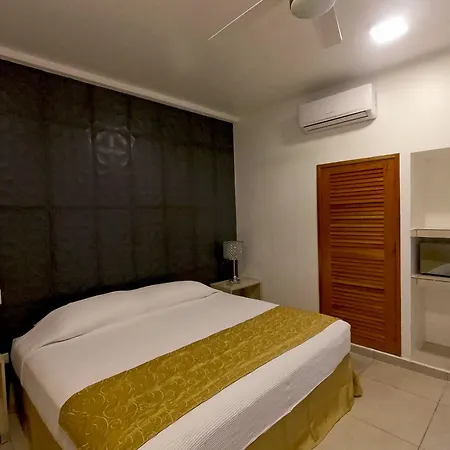 Scarlette Hotel 3*