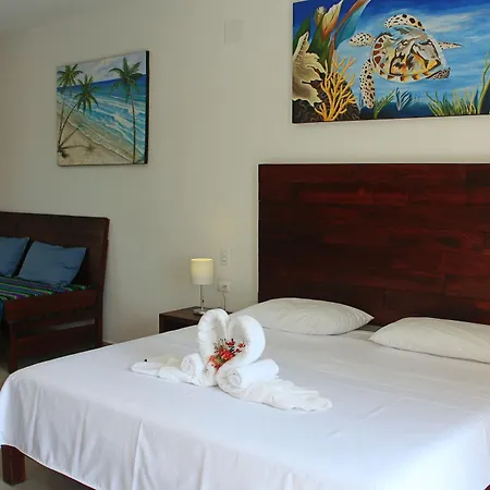 Basic Hotel