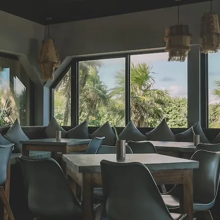 Mezzanine By La Zebra, An Slh (adults Only) Hotel