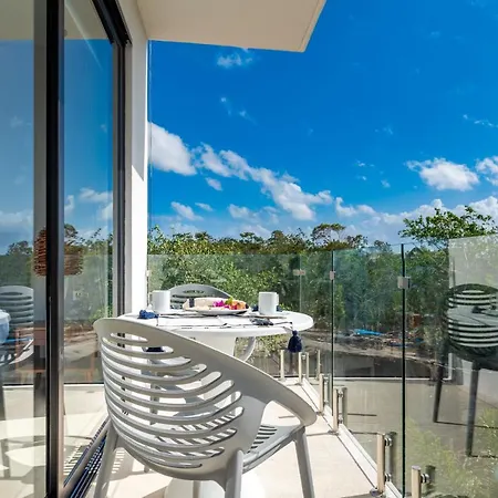 Your Place In With Pool, Gym And Coworking Apartment
