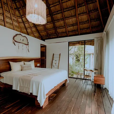 Zamna Eco-lodge