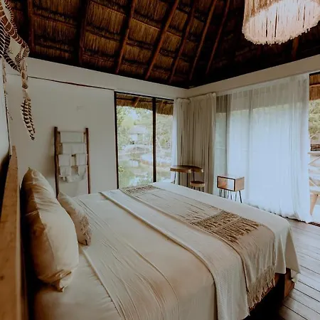 Zamna Eco-lodge Hotel *