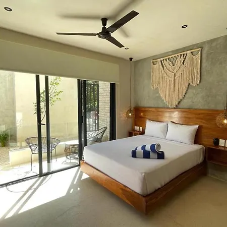 Room In Studio - Cozy Modern Studio Guest house Tulum