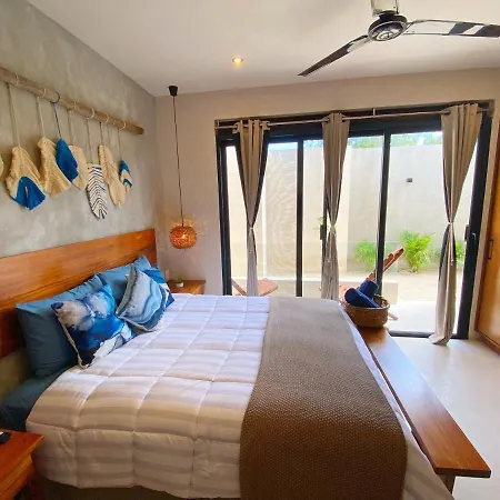Room In Studio - Charming And Bright Studio Guest house *