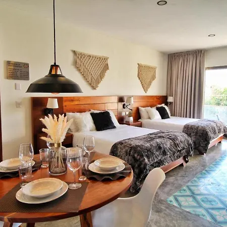 In Studio - Luxury Suites La Veleta