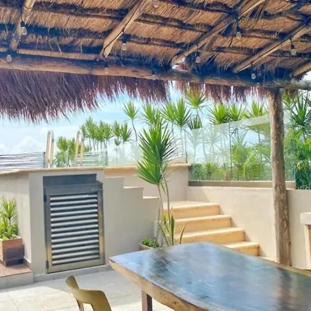 Guest house In Studio - Luxury Suites La Veleta