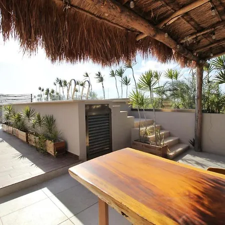In Studio - Luxury Suites La Veleta Guest house *